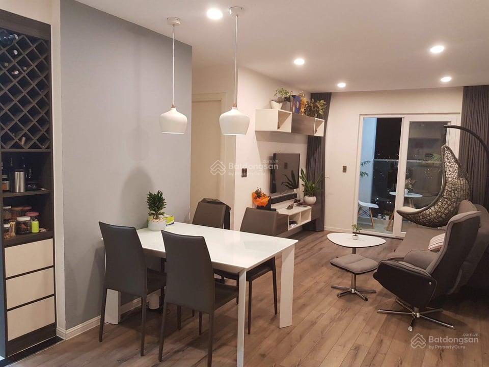 Chuyên bán ch city gate, có nhiều căn 2 và 3 phòng ngủ đang cần bán giá từ 2.380 tỷ.  0902 861 ***