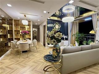 Bán 3pn dự án vinhomes central park, bình thạnh, decor nội thất mới 100% chưa qua sử dụng