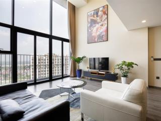 Chính chủ bán căn hộ cao cấp tòa pentstudio 699 lạc long quân, 95m2, duplex 2 tầng, view hồ tây đẹp