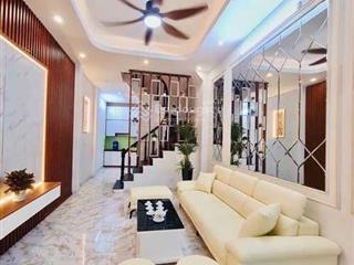 Bán nhà tam trinh dt 50m2x4t mt 4.5m dân xây full nội thất thực tế 55m2 cách mặt phố 50m. giá 7.5tỷ