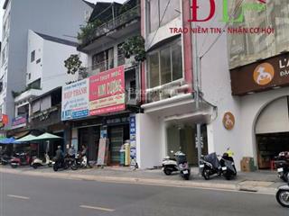 Bán nhà mặt phố phường 1 ngay ngã ba chợ  vị trí trung tâm thích hợp kinh doanh