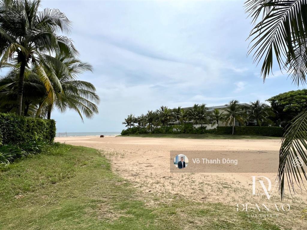 Bán biệt thự 3 phòng ngủ 677m2 trực diện biển melia, giá tốt nhất hồ tràm, giá chỉ 38.5 tỷ