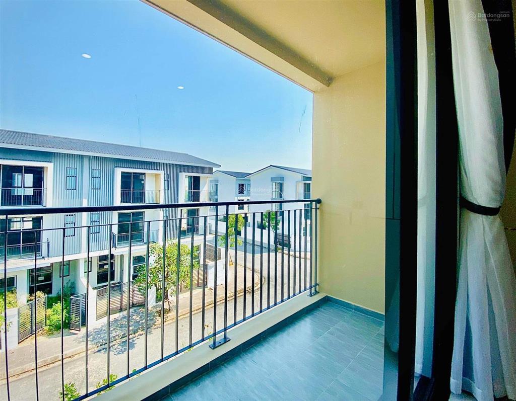 Bán gấp nhà phố beomes 75m2 trục thông.  0866 666 ***
