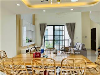 Swanbay  bán căn skyvilla view đẹp, ban công 2 mặt thoáng mát full nội thất