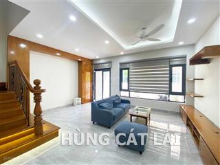 Cho thuê nhà phố 1 trệt 2 lầu phố đông village, 6x20m, nhà hoàn thiện full nội thất, giá 16  22 tr