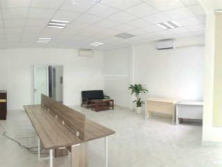 Văn phòng 50m2, đủ nội thất tại tòa nhà văn phòng chuyên nghiệp