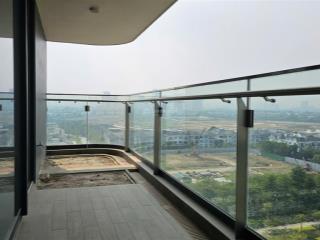 Cho thuê chcc 4 ngủ 2 vệ sinh, 160m2, ban công chạy dài. view nội khu. giá bao cả trục 2xtr/thang