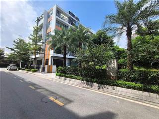 Chị gái cần bán biệt thự lk kđt bình minh garden city, long biên quận. dt76m2, mt6m, giá 16.5 tỷ