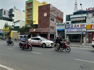 Cho thuê nhà khu trung tâm quận 5 gần trường trung học phổ thông chuyên  lê hồng phong.