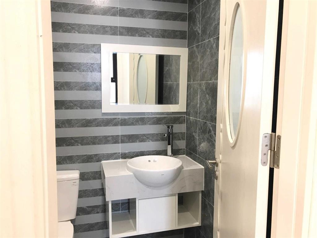 Chính chủ cần bán căn hộ chung cư cao cấp eco city 73m2, 2pn  kđt việt hưng, long biên