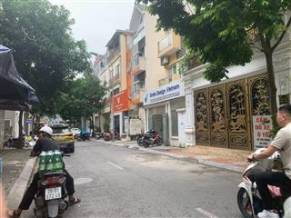 Bán nhà phố Nguyễn Văn Huyên 46m 5T  Ôtô 11,9 tỷ. 0979353468