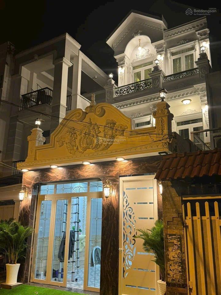 Nhà phố tân cổ điển mặt tiền hẻm xe hơi 8m 28 đào tông nguyên nhà bè  5m x 19m gara xe giá 8,66 tỷ