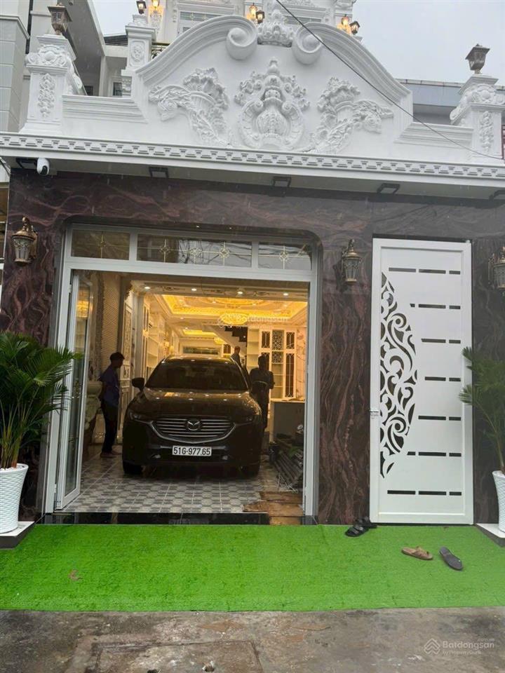 Nhà phố tân cổ điển mặt tiền hẻm xe hơi 8m 28 đào tông nguyên nhà bè  5m x 19m gara xe giá 8,66 tỷ