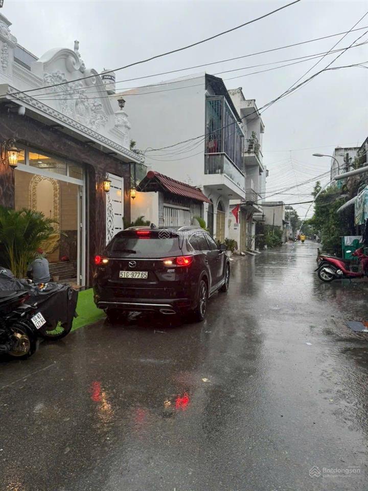 Nhà phố tân cổ điển mặt tiền hẻm xe hơi 8m 28 đào tông nguyên nhà bè  5m x 19m gara xe giá 8,66 tỷ