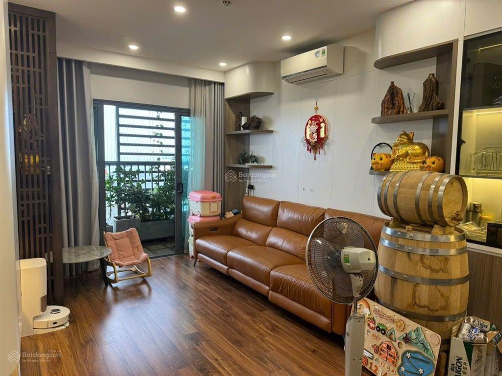 Bán căn 2pn2vs toà the two gamuda gardens 79m2 view đẹp thoáng mát  0977 699 ***