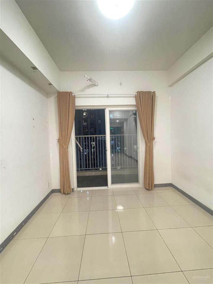 Cc đã có sổ hồng riêng  bán căn hộ 3pn 2wc có ban công, nhà mới sạch sẽ