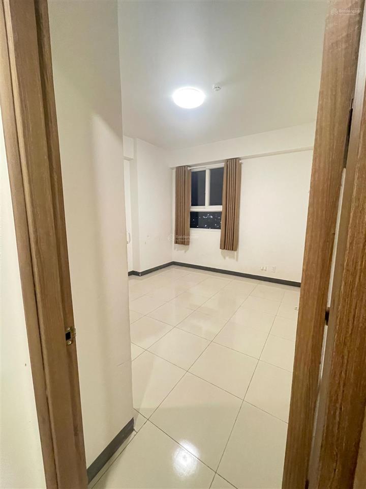 Cc đã có sổ hồng riêng  bán căn hộ 3pn 2wc có ban công, nhà mới sạch sẽ