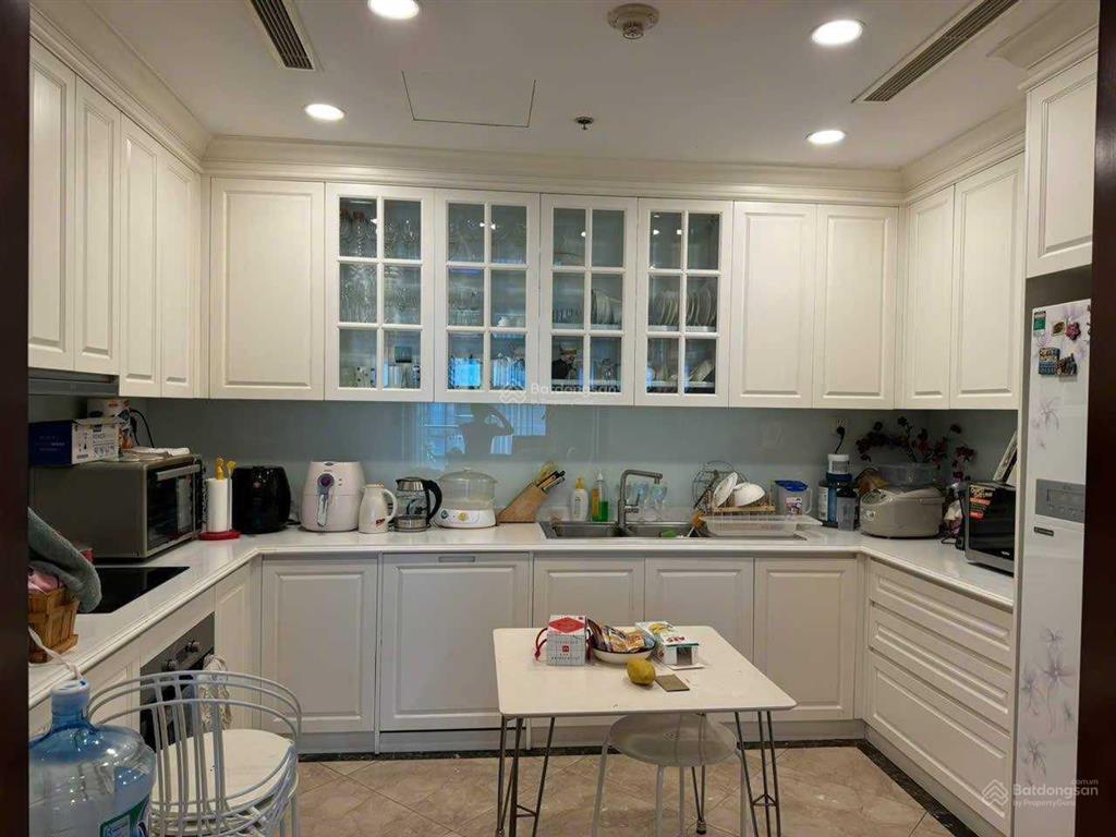 Cho thuê vincom đồng khởi quận 1  163m2 3pn 2wc, vào ở ngay