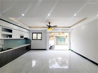 Bán nhà tân lập, đan phượng  41m2, 3 thoáng ô tô 10m, cách chợ 30m, gần đường 32  giá hơn 4 tỷ