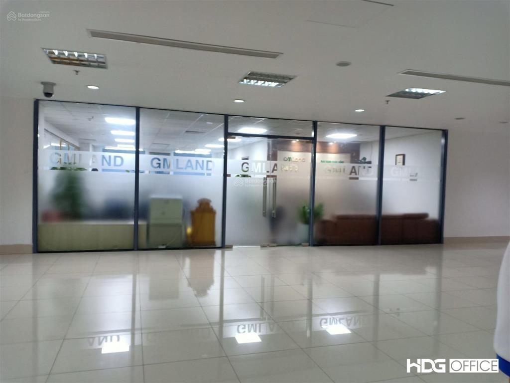 Bql tòa comatce ngụy như kon tum cho thuê văn phòng diện tích linh động 200m sẵn nội thất ngăn chia