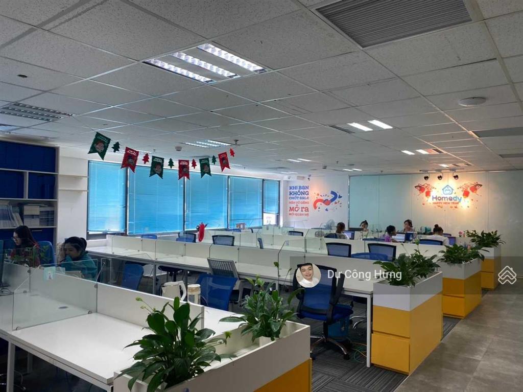 Cđt tòa nhà dolphin plaza cho thuê văn phòng diện tích linh động 500m2 có cắt 100m2 giá 200k/m2