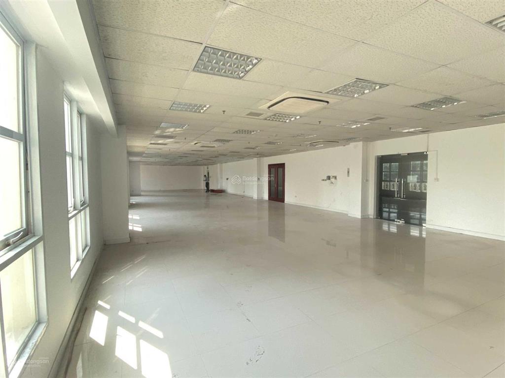 Bql cho thuê văn phòng tại the manor mễ trì 200m2 200.000 vnđ/m2/th sẵn sàng bàn giao