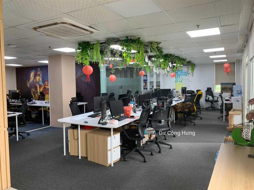 Chính chủ tòa 169 nguyễn ngọc vũ cho thuê văn phòng diện tích 500m2 có cắt từ 100m2 giá 200k/m2/th