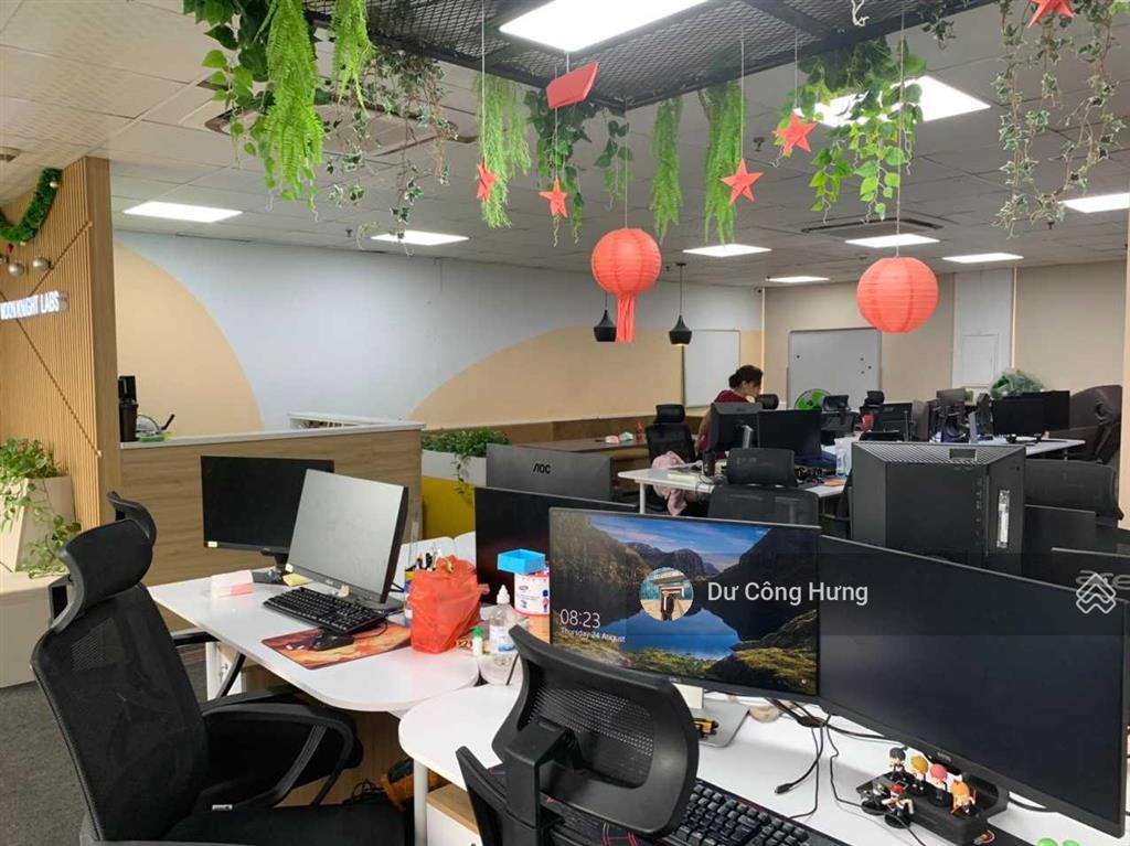 Chính chủ tòa 169 nguyễn ngọc vũ cho thuê văn phòng diện tích 500m2 có cắt từ 100m2 giá 200k/m2/th