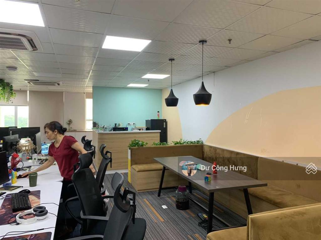 Chính chủ tòa 169 nguyễn ngọc vũ cho thuê văn phòng diện tích 500m2 có cắt từ 100m2 giá 200k/m2/th