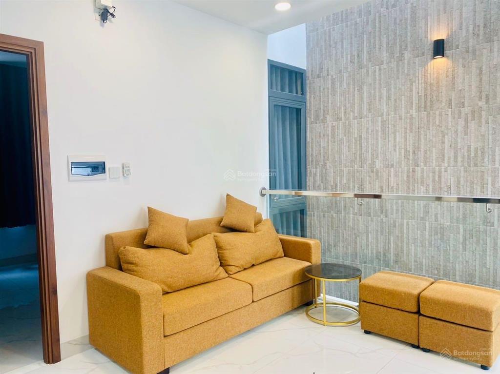 Cho thuê nhà 7x20m. full nội thất cao cấp. có thang máy. nhà mới xây dựng. hầm 4 lầu 5pn. giá 60tr