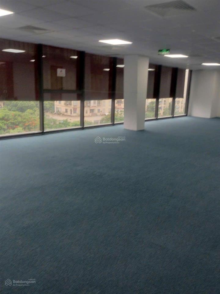 Cho thuê tòa nhà văn phòng võ chí công, diện tích 200m2.  0345 943 ***. giá 250 nghìn/m2/tháng