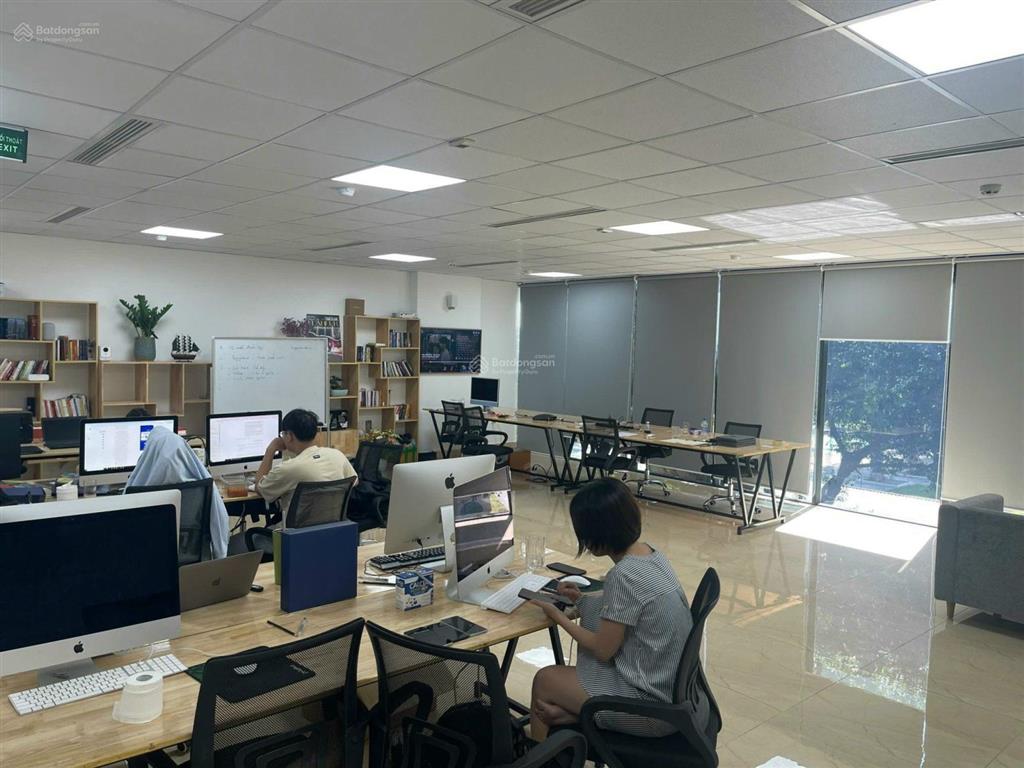 Bql tòa nhà king building số 7 chùa bộc cho thuê vp, dt 100m2  giá 300k/m2/th