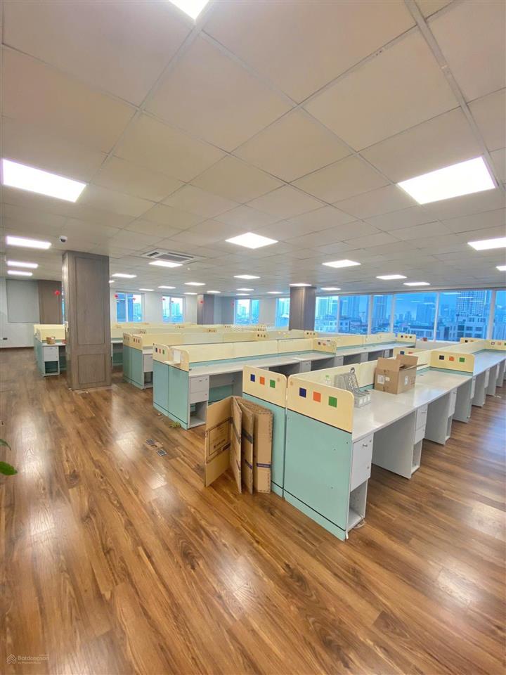 Bql tòa nhà king building số 7 chùa bộc cho thuê vp, dt 100m2  giá 300k/m2/th