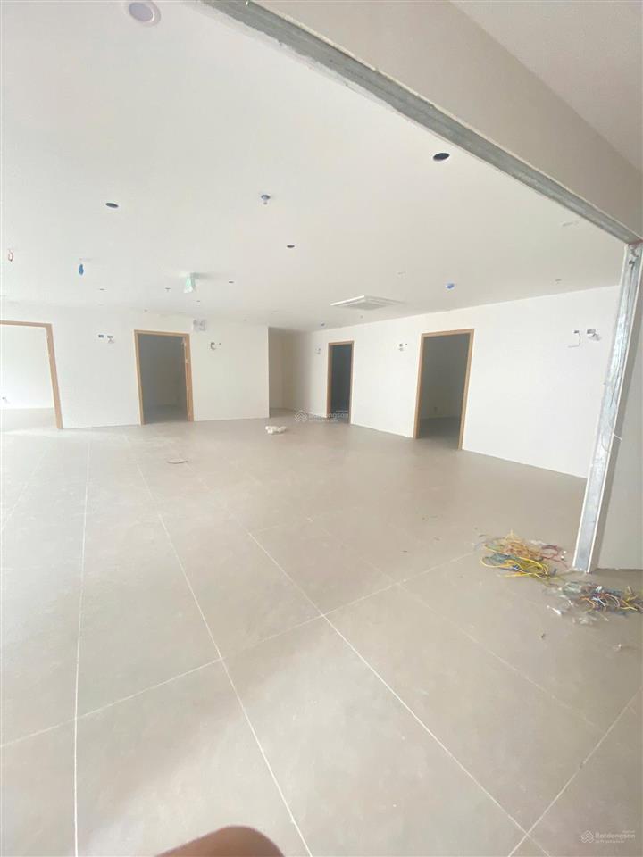 Công ty chúng tôi cho thuê tòa nhà văn phòng mặt phố dương khuê diện tích 150m2  200k/m2/th