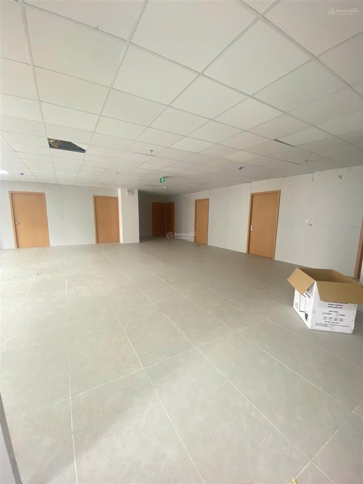 Công ty chúng tôi cho thuê tòa nhà văn phòng mặt phố dương khuê diện tích 150m2  200k/m2/th