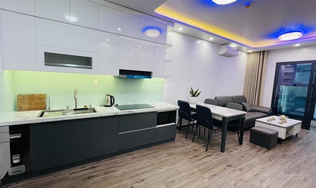 P kinh doanh diamond crown cho thuê căn 2 ngủ, 2wc giá tốt nhất thị trường. 2 ngủ, giá 14tr/tháng