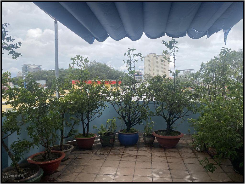 Nhà phố mặt tiền Ngô Gia Tự 4.2 x 17.2m 1 trệt 6 lầu thang máy Q10 TP.HCM