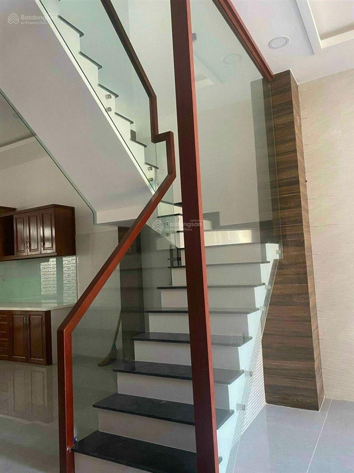 Cho thuê nhà hxt 58/2a thành thái, phường 12, quận 10
