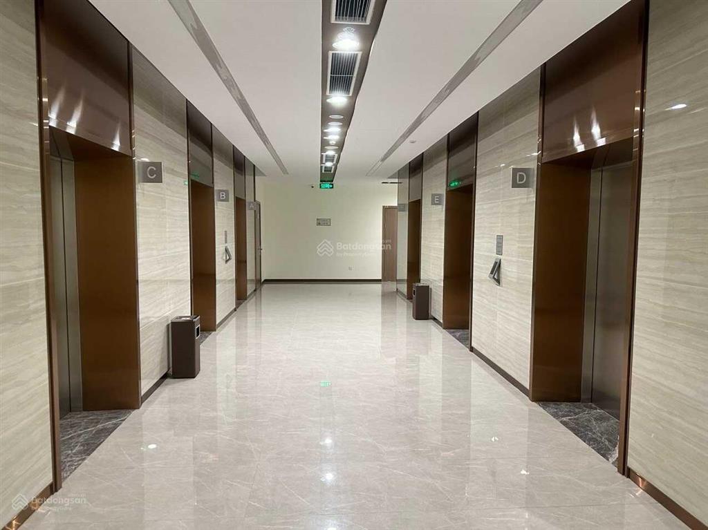 Cho thuê văn phòng vinhomes technopark gia lâm  hà nội dt 100m2