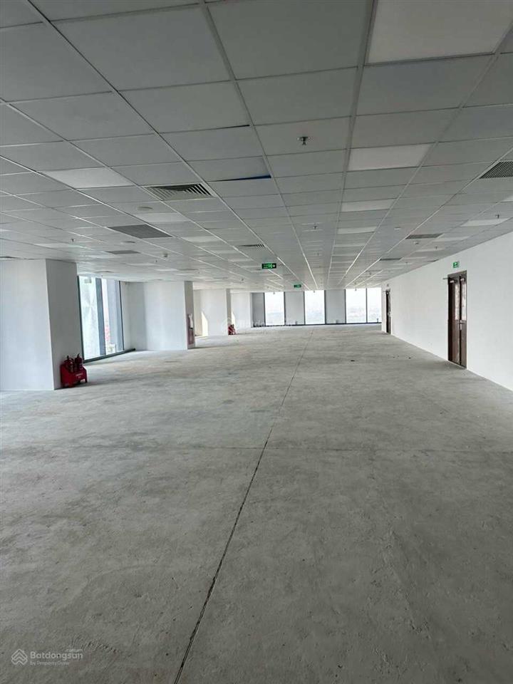 Cho thuê văn phòng vinhomes technopark gia lâm  hà nội dt 100m2