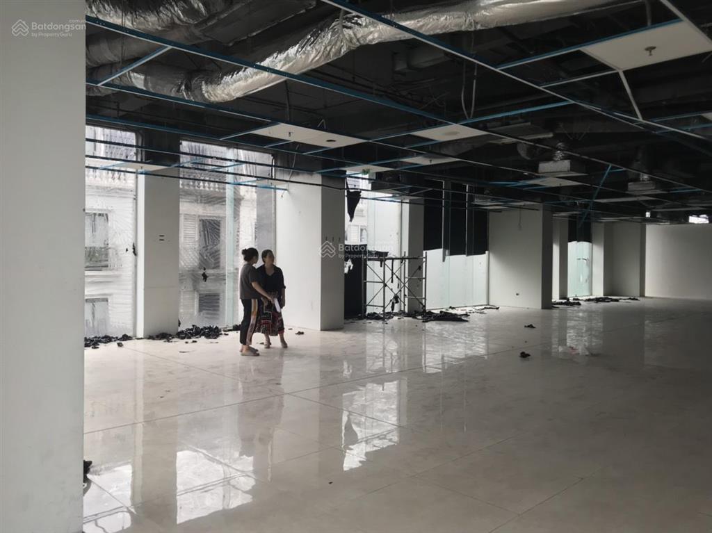 Chính chủ tòa 169 nguyễn ngọc vũ cho thuê vp chia sẵn phòng, sẵn nội thất 150m2 giá 180k/m2/th
