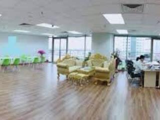 Cho thuê vp vị trí đẹp tại toà nhà daeha business center, dt 200  500m2, đầy đủ tiện ích