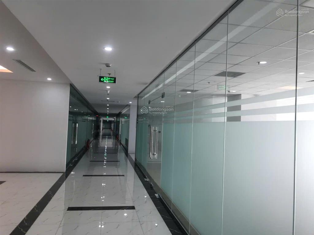 Bql cho thuê văn phòng tòa lucky building  81 trần thái tông. dt 300m2, giá thuê ưu đãi chỉ 250k
