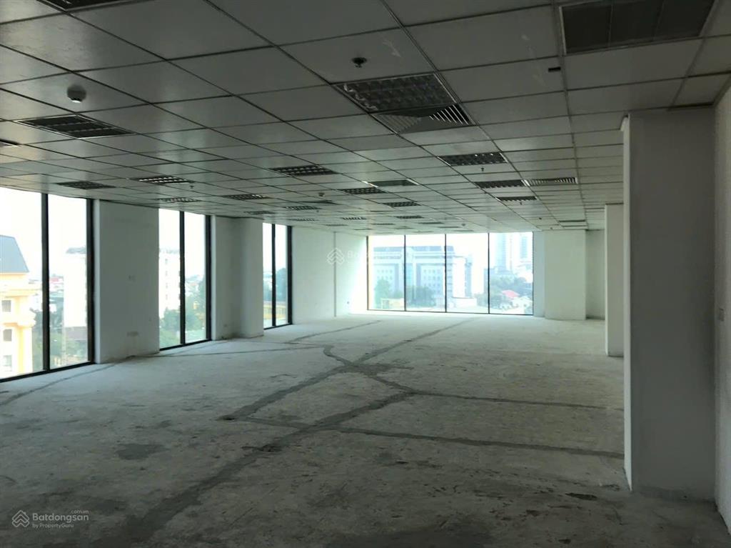 Bql cho thuê văn phòng tòa lucky building  81 trần thái tông. dt 300m2, giá thuê ưu đãi chỉ 250k