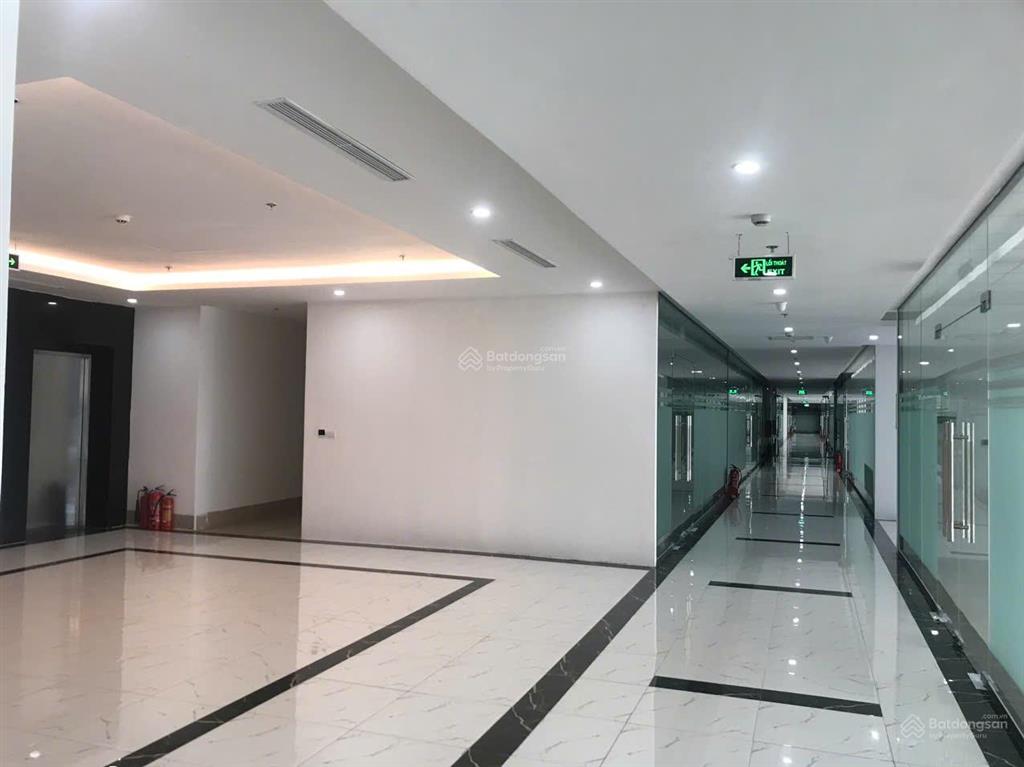 Bql cho thuê văn phòng tòa lucky building  81 trần thái tông. dt 300m2, giá thuê ưu đãi chỉ 250k