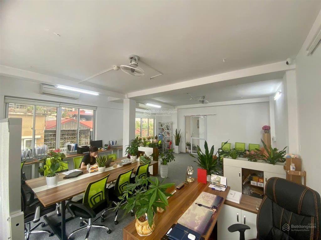 Cho thuê văn phòng tòa nhà star tower phường cầu giấy, dt 300m2, có hỗ trợ thuê dt linh hoạt