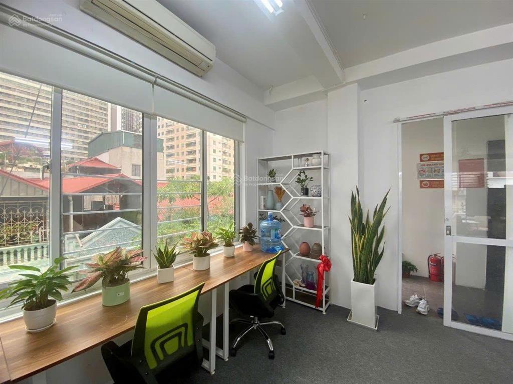 Cho thuê văn phòng tòa nhà star tower phường cầu giấy, dt 300m2, có hỗ trợ thuê dt linh hoạt