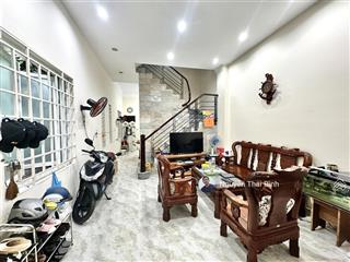 Căn góc  ngay bv ung bướu  4 tầng 6 pn  vị trí siêu đẹp  hơn 70m2  tặng nội thất