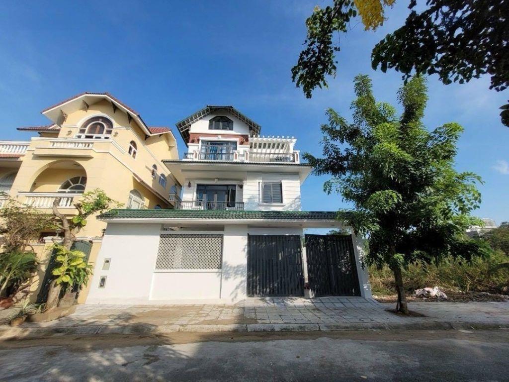 Chuyên dịch vụ ký gửi, bán nhanh các nền đất vị trí đẹp giá đầu tư tại KDC Hưng Phú Q9. LH: 0932.678.222