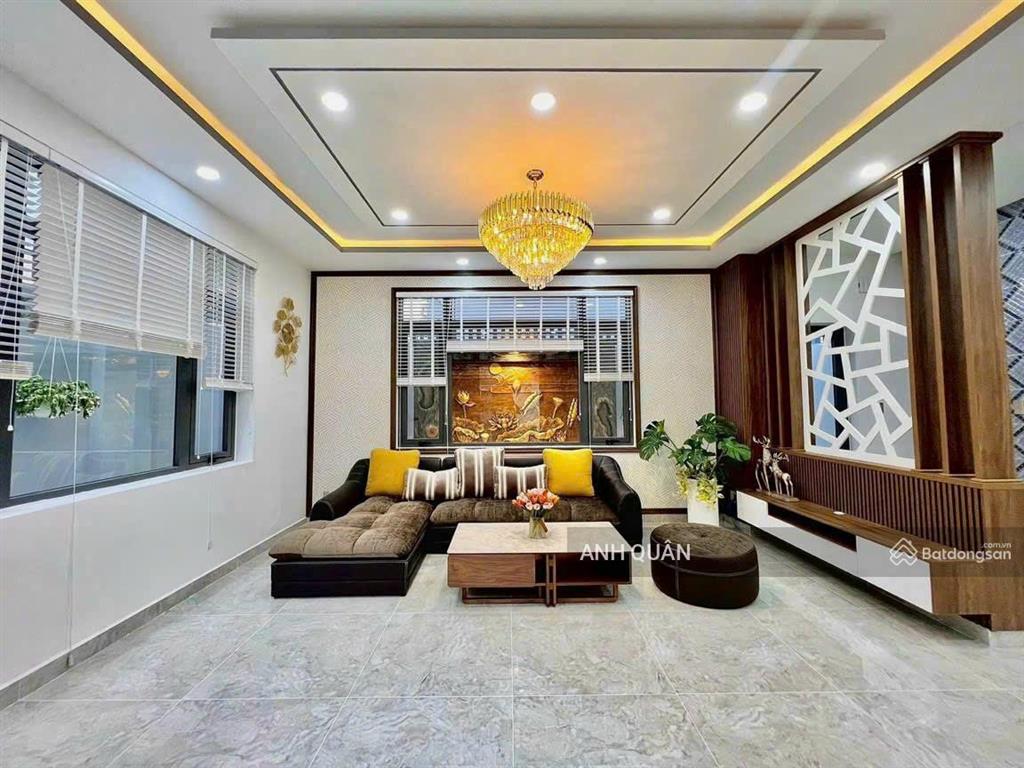 Cần bán biệt thự hoàng hoa thám, p6, bình thạnh, giá 4,29 tỷ/110m2, 1 trệt 2 lầu, 4pn, 5wc, sổ sẵn